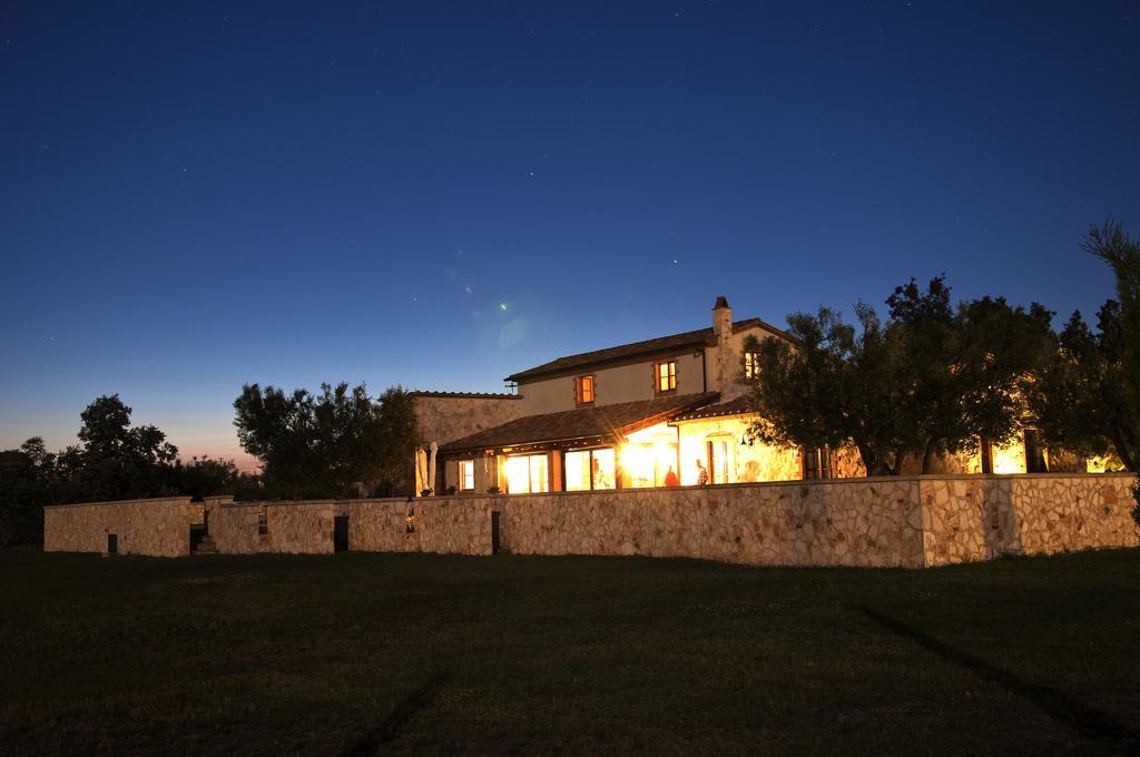 Agriturismo Lupo Cerrino Tarquinia Eksteriør bilde